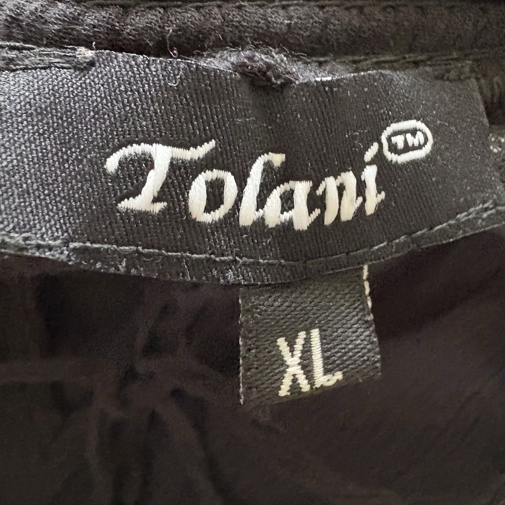 Tolani XL Black 100% Cotton Embroidered Boho Tunic Peasant Blouse Floral Top - Picture 12 of 16
